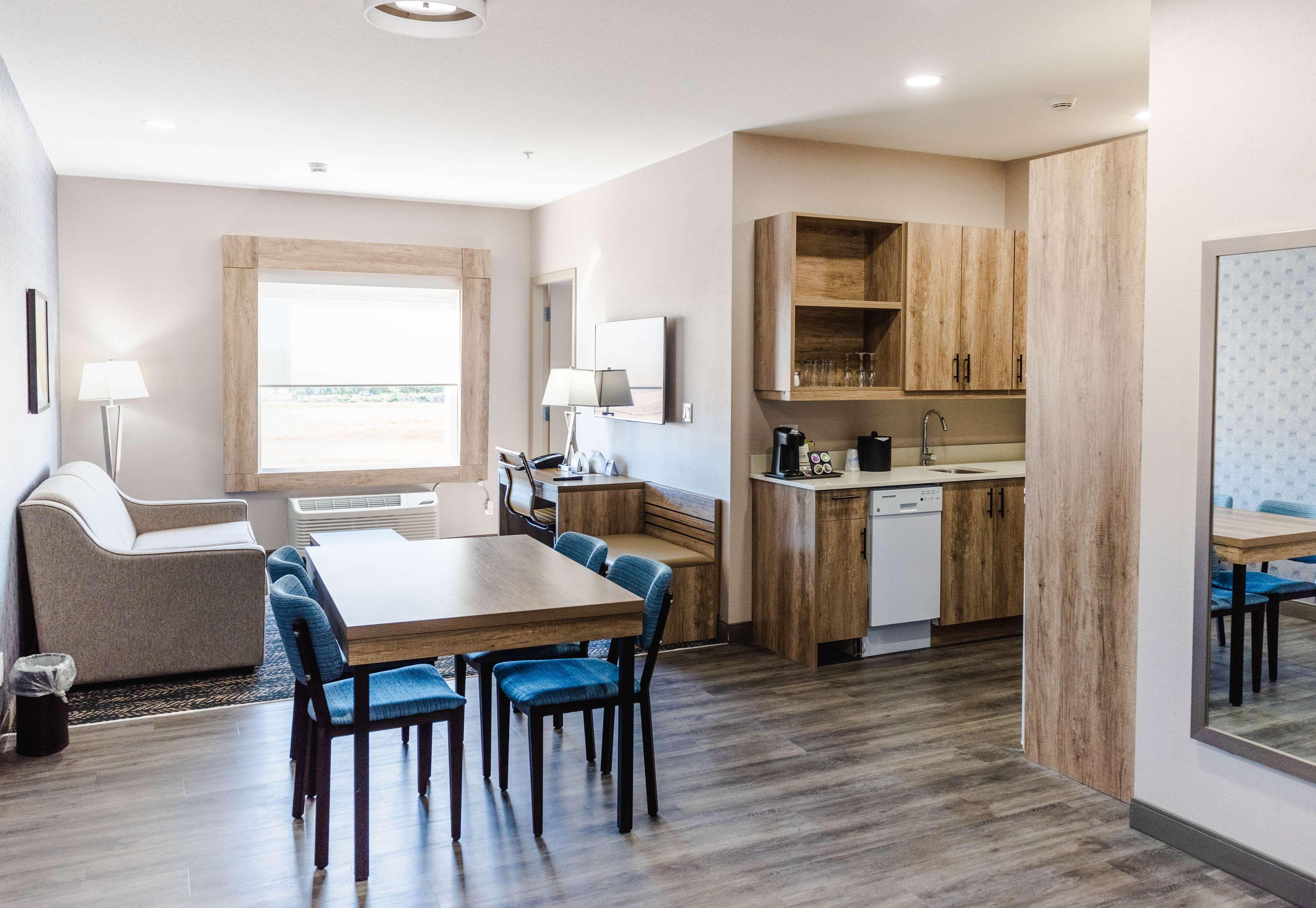 Best Western Premier Executive Residency Medicine Hat Exterior foto