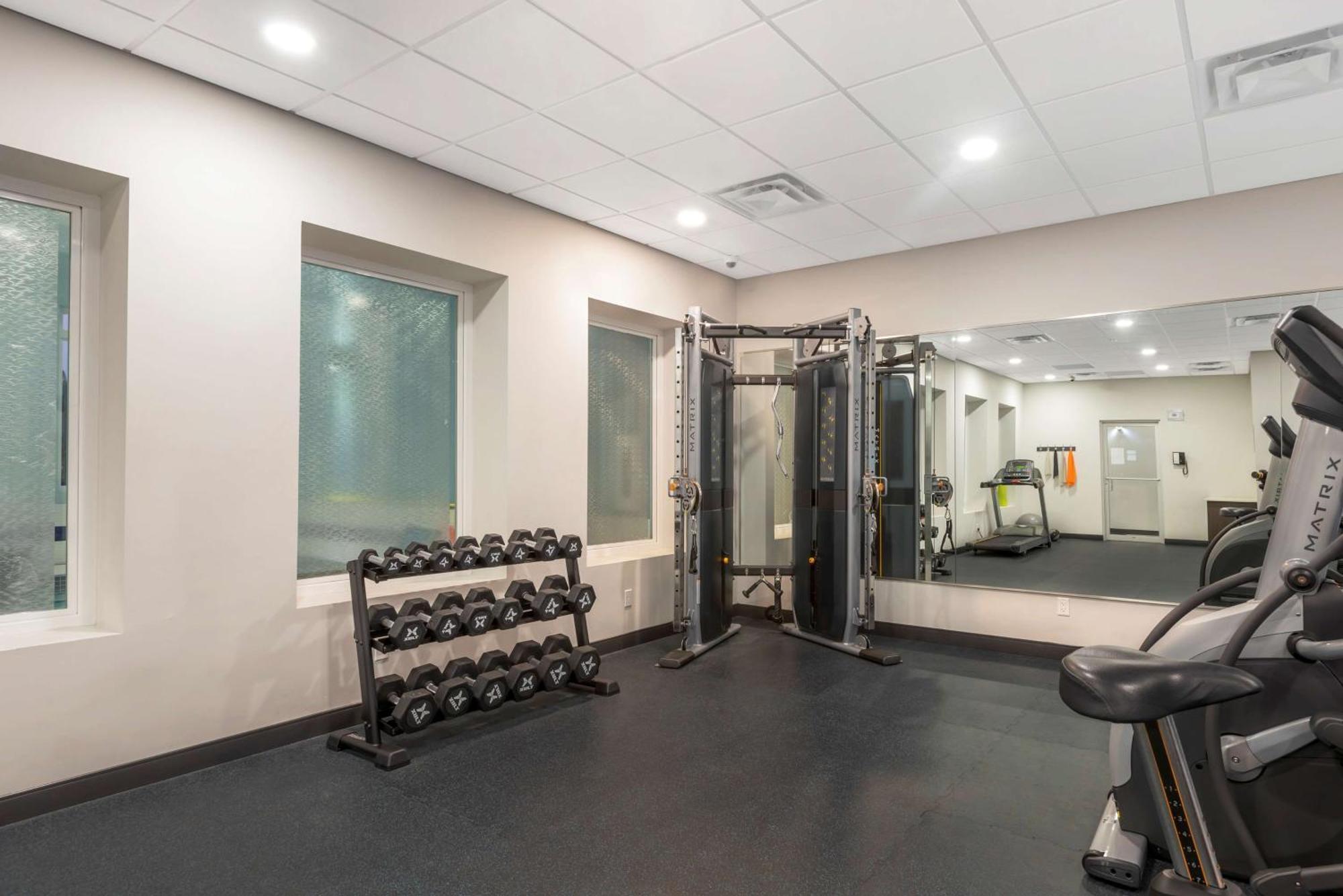 Best Western Premier Executive Residency Medicine Hat Exterior foto